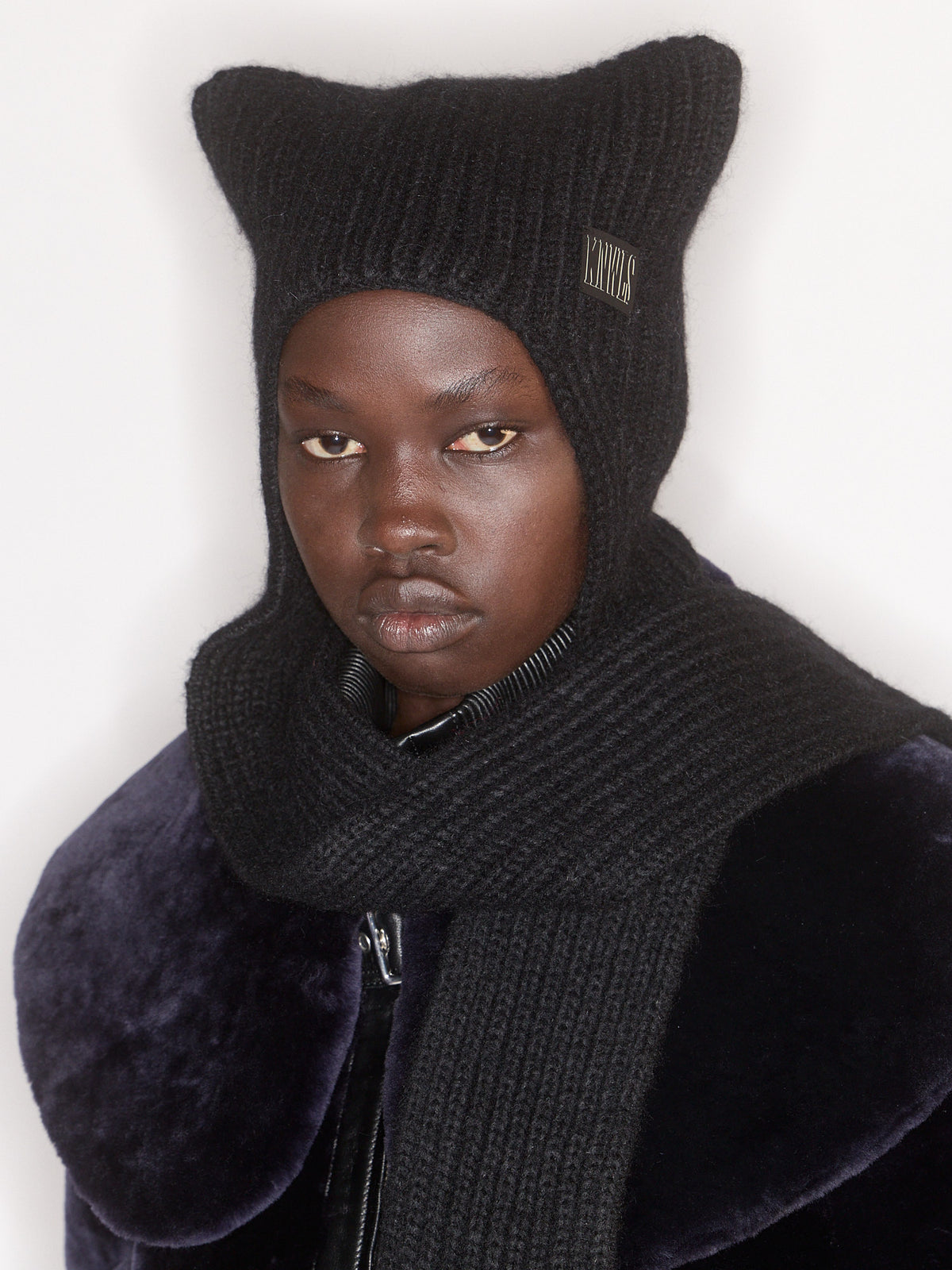 Precious Bonnet Black