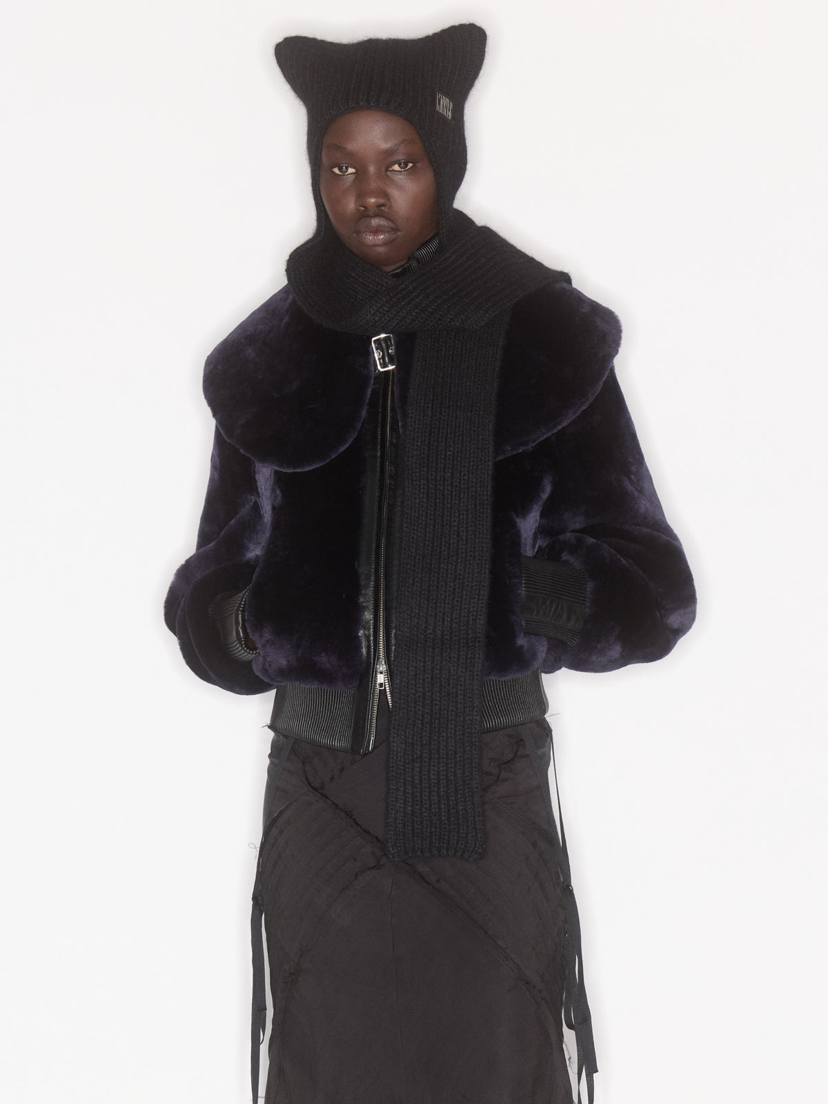 Precious Bonnet Black