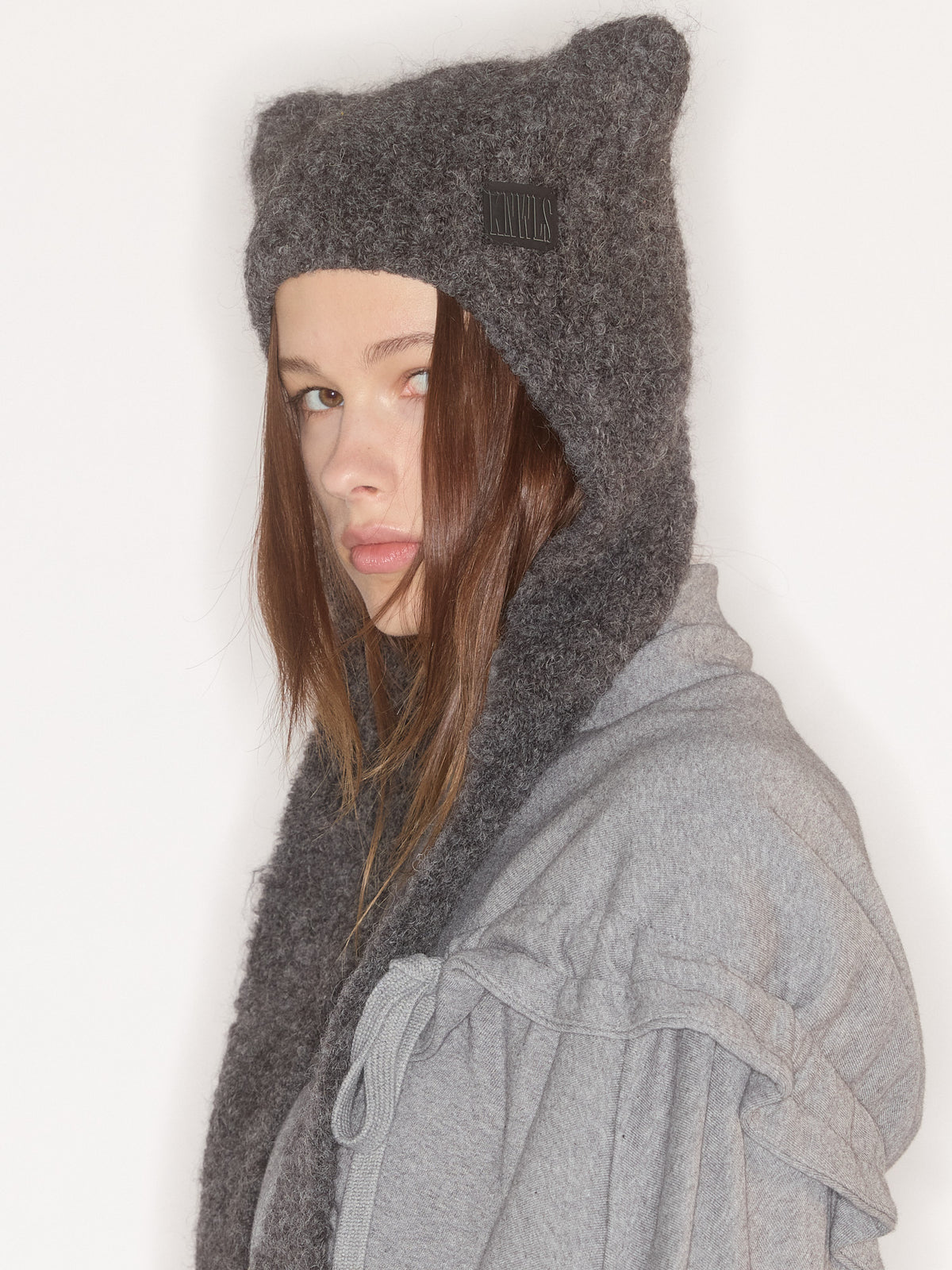 Precious Bonnet Charcoal