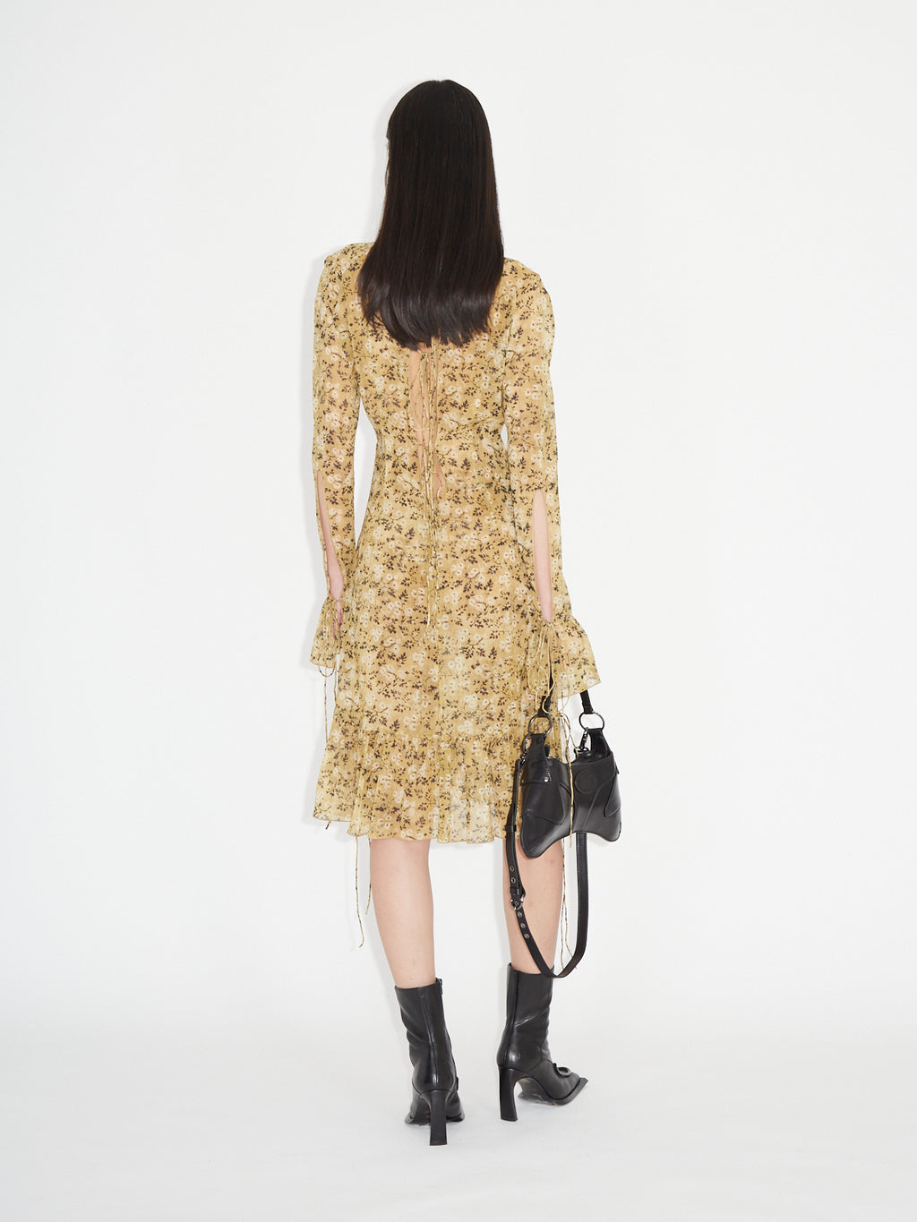 Serpent Dress Wall Flower
