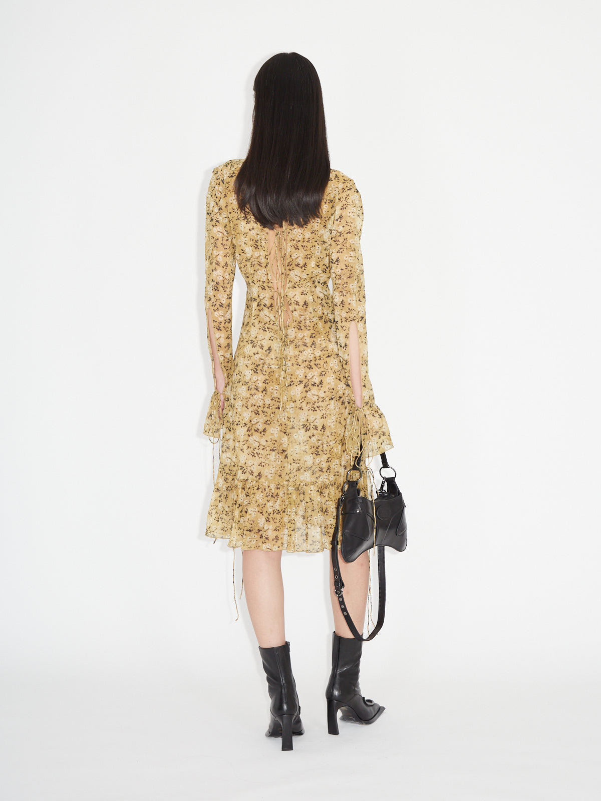 Serpent Dress Wall Flower